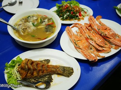 ร้านอาหารลอยน้ำภูเก็ต