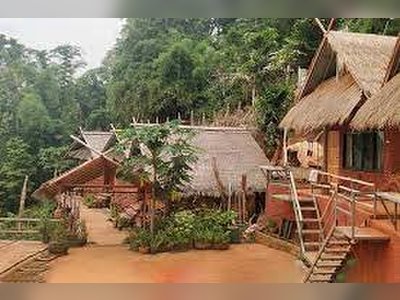 Akha Homestay
