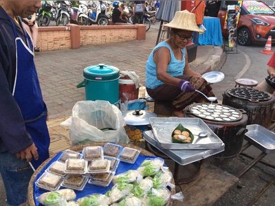Sukhothai Thani Walking Street Market