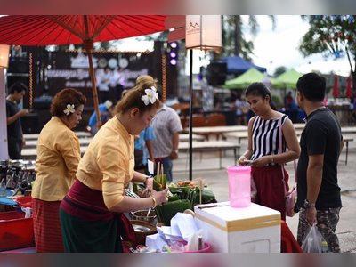 Sukhothai Thani Walking Street Market