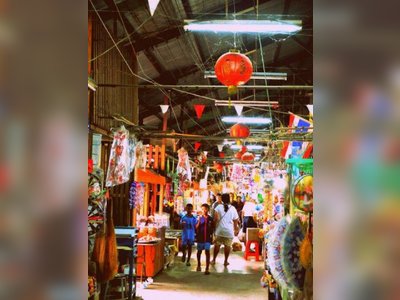 Klong Suan 100 Years Market