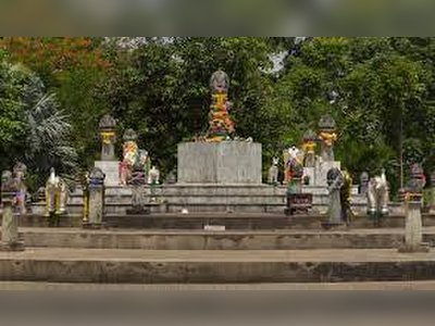 The Naval City Pillar