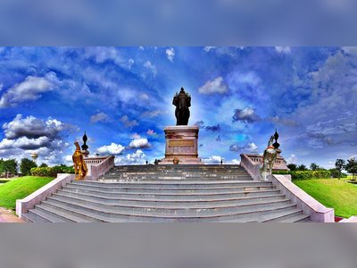 Royal Monument of King Naresuan
