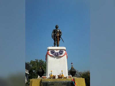 King U-Thong Monument