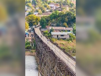 Sapan Mon Bridge