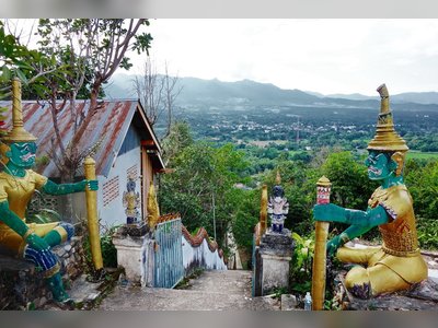 Wat Phra That Mae Yen