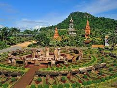 สวนนงนุชและหมู่บ้านวัฒนธรรม