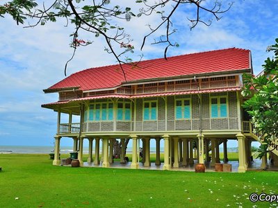 Maruekathaiyawan Palace