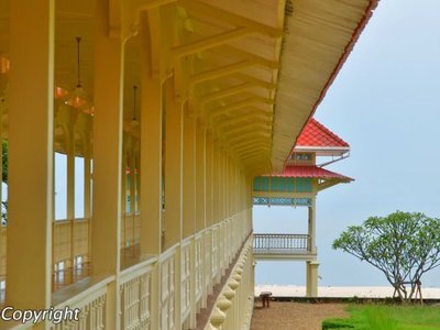 Maruekathaiyawan Palace