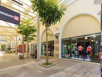 Premium Outlet