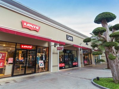 Premium Outlet
