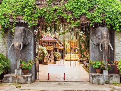 Oub Kham Museum