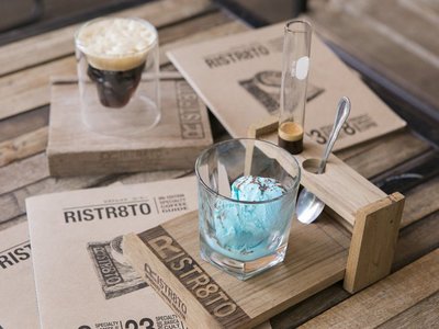 ร้านกาแฟ Doppio Ristr8to