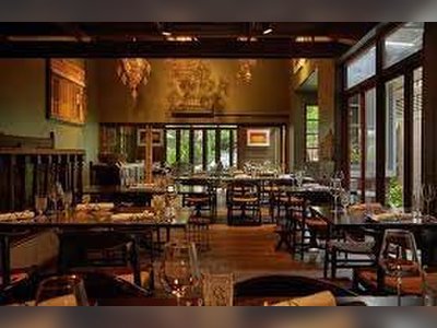 ร้านอาหาร โบ.ลาน