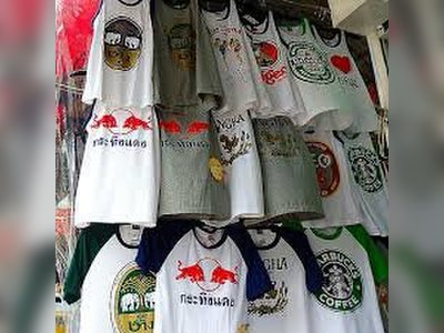 10 Stupid Things People Buy in Bangkok