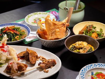 Err Urban Rustic Thai