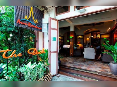 เดอะ เด็ค บายเดอะริเวอร์ โรงแรมอรุณเรสซิเด้นท์