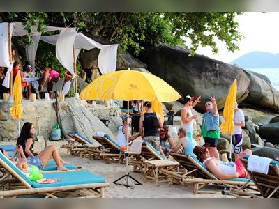 Iguana Beach Club in Phuket