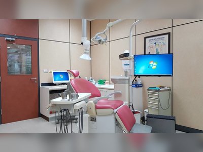 Thantakit International Dental Center