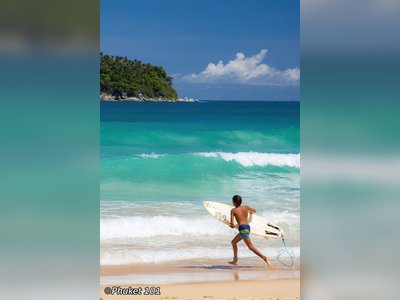 7 ชายหาดโต้คลื่นที่ดีที่สุดในภูเก็ต