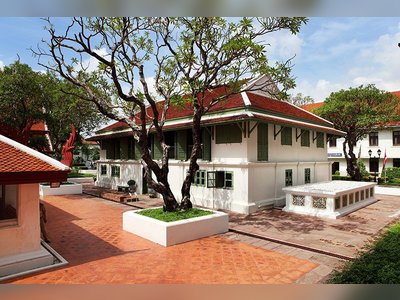 Wangderm Palace