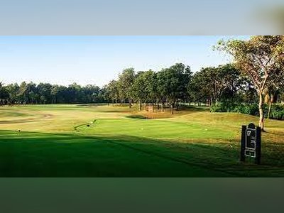 Lam Luk Ka Country Club