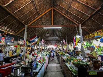 ตลาดน้ำคลองลัดมะยม