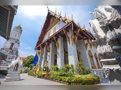 Wat Rakhang Khositaram