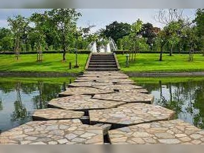 Queen Sirikit Park