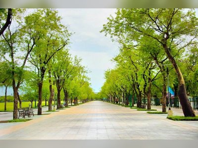 Sanam Luang Park (The Royal Field)