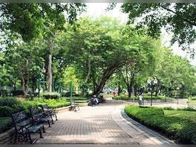 Benjasiri Park
