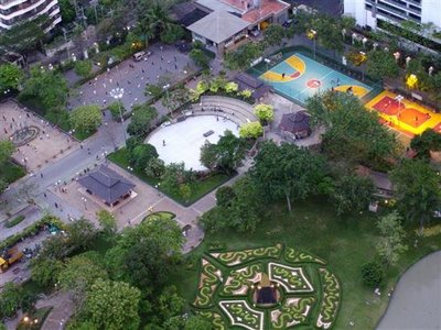 Benjasiri Park