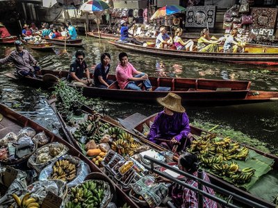 Damnoen Saduak Floating Market