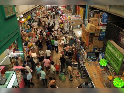 Khlong Thom Market in Bangkok