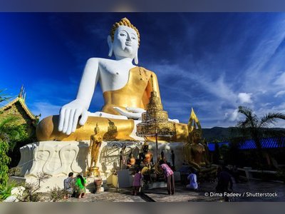 Wat Phra That Doi Kham (Golden Temple)