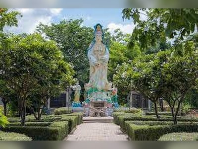 Kuan Yin Statue Wat Tung Samor