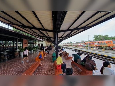 From Bangkok to Ayutthaya by Train