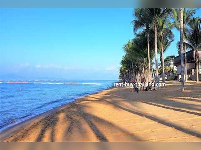 หาดจอมเทียน