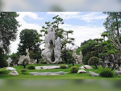 อุทยานหินล้านปีและฟาร์มจระเข้พัทยา