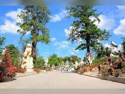 อุทยานหินล้านปีและฟาร์มจระเข้พัทยา