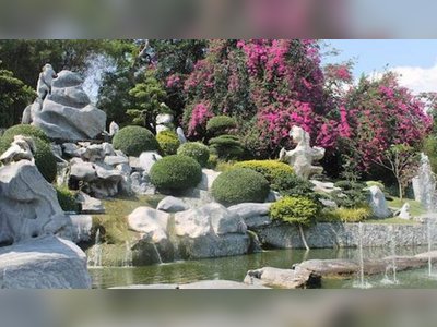 อุทยานหินล้านปีและฟาร์มจระเข้พัทยา