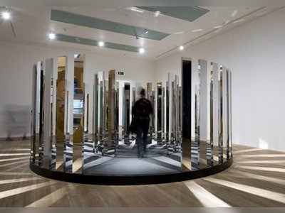 Rotunda Gallery ที่ห้องสมุด Neilson Hays Library