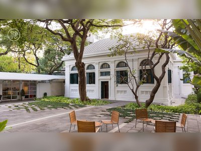 Rotunda Gallery ที่ห้องสมุด Neilson Hays Library