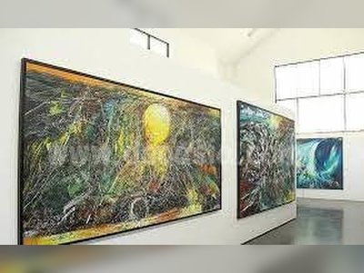 Emjaroen Gallery