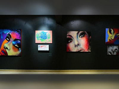แกลเลอรี La Lanta Fine Art