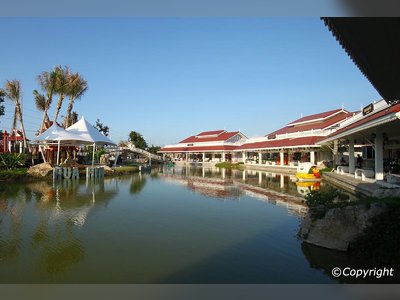 Hua Hin Floating Market