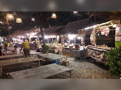 Krung Si Walking Street
