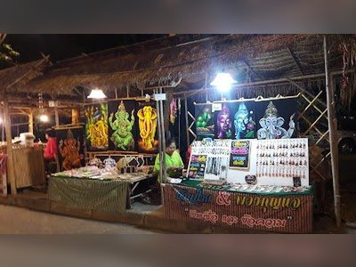 Krung Si Walking Street