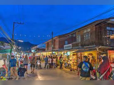 PAI WALKING STREET