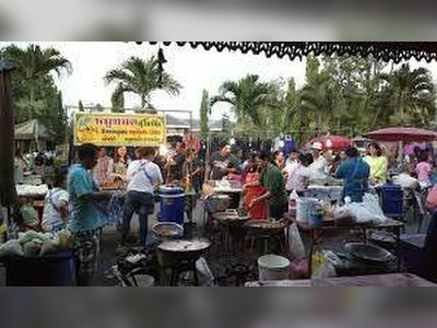 Cha-Am Night Market
